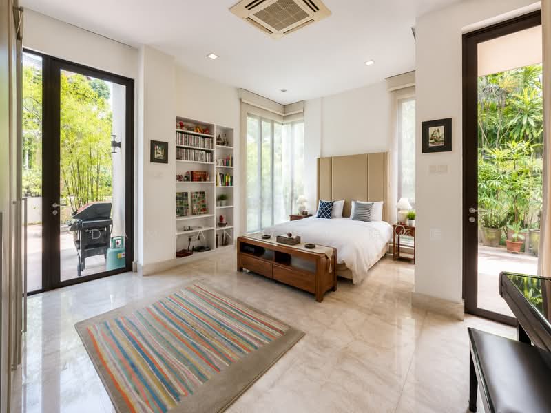 ⭐️ELEGANT DETACHED SANCTUARY @ GCBA RAFFLES PARK | 1 KM OF RGPS | VERY WIDE FRONTAGE | RENOVATED ⭐️, Oriole Crescent Ash Cassia Sunset Pine Linden Vanda Eng Neo Greenmead Greenview Greenpark Hillcrest Watten Shelford Senandong Swiss Club Binjai Kampong Chantek Chee Hoon Camden Kheam Hock Trevose Camborne Narooma Dalkeith Harlyn Berrima Merryn Tudor, 7 Bedrooms, 15,000 sqft, Detached House For Sale, by Damian Tan 陈係赈, 500167216 - Granny's Room - PropertyGuru.com.sg