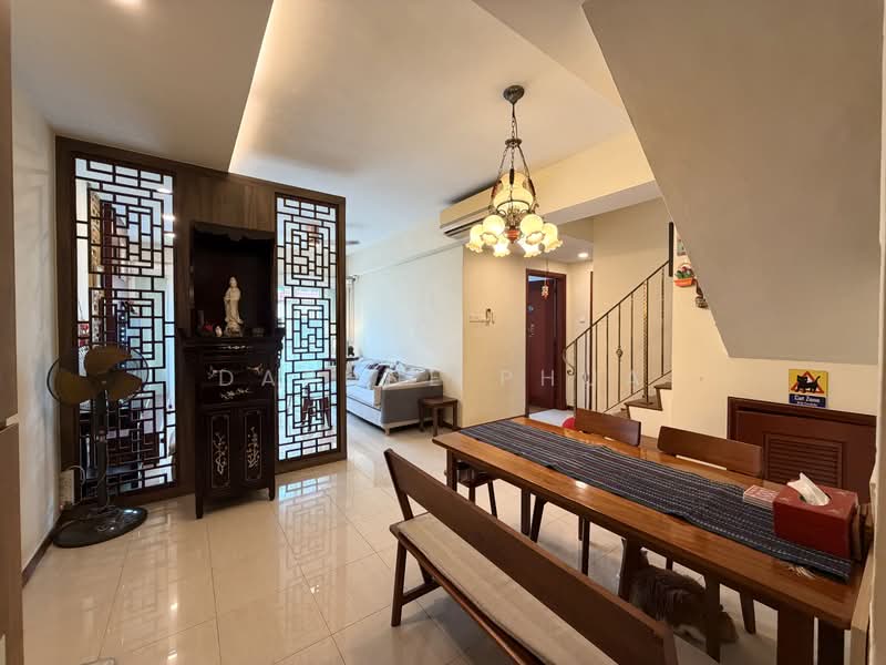 Seletar Springs Condominium, 106 Gerald Drive, 4 Bedrooms, 1,561 sqft, Condominium For Sale, by Daphne Phua, 500167218 - Living Room - PropertyGuru.com.sg