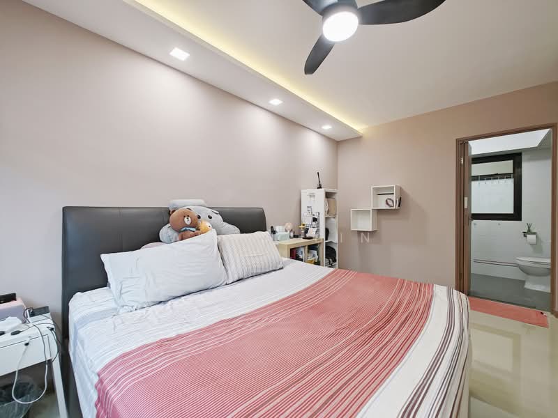 810A Choa Chu Kang Avenue 7, 810A Choa Chu Kang Avenue 7, 3 Bedrooms, 1,001 sqft, HDB Flat For Sale, by Avril Bin, 500167222 - Bedroom - PropertyGuru.com.sg