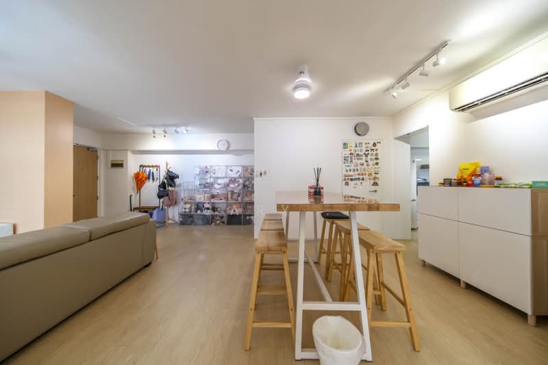 109A Edgedale Plains, 109A Edgedale Plains, 2 Bedrooms, 1,184 sqft, HDB Flat For Sale, by Gary ., 500167228 - Living Room - PropertyGuru.com.sg