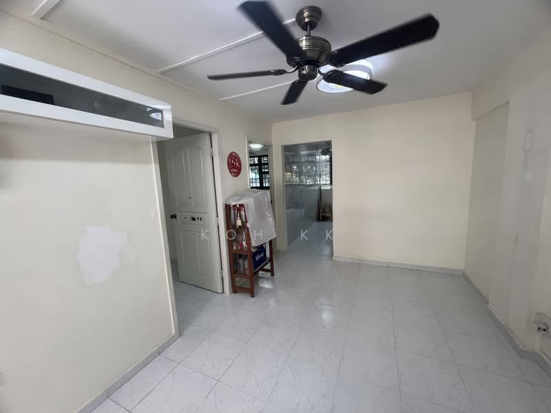 40 Circuit Road, 40 Circuit Road, 2 Bedrooms, 613 sqft, HDB Flat For Sale, by Koh KK, 500167229 - Living Room - PropertyGuru.com.sg