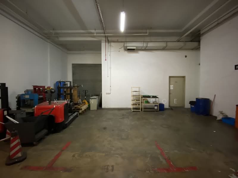 Ubi Kaki Bukit ground floor B1 Industrial building, , 4,300 sqft, Light Industrial (B1) For Rent, by Kwan Wei Hoe, 500167244 - Interior - CommercialGuru.com.sg