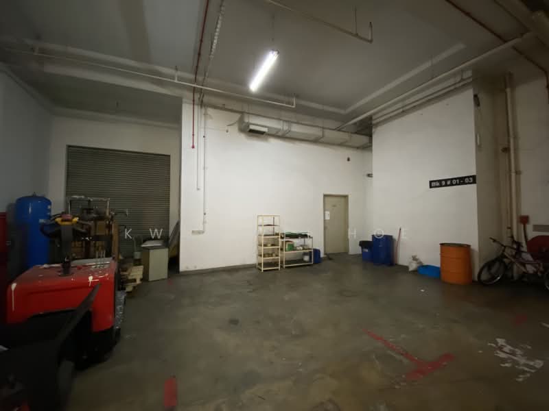 Ubi Kaki Bukit ground floor B1 Industrial building, , 4,300 sqft, Light Industrial (B1) For Rent, by Kwan Wei Hoe, 500167244 - Interior - CommercialGuru.com.sg