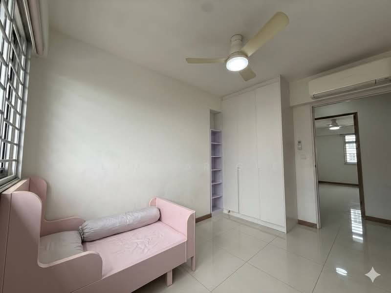 228B Ang Mo Kio Street 23, 228B Ang Mo Kio Street 23, 3 Bedrooms, 1,216 sqft, HDB Flat For Sale, by Lim Kar Gee, 500167246 - Common Bedroom 2 - PropertyGuru.com.sg