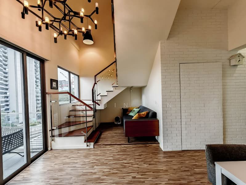 Suites De Laurel, 2 Jalan Anak Bukit, 2 Bedrooms, 1,055 sqft, Condominium For Sale, by Koobin Tan, 500167249 - Living Room - PropertyGuru.com.sg