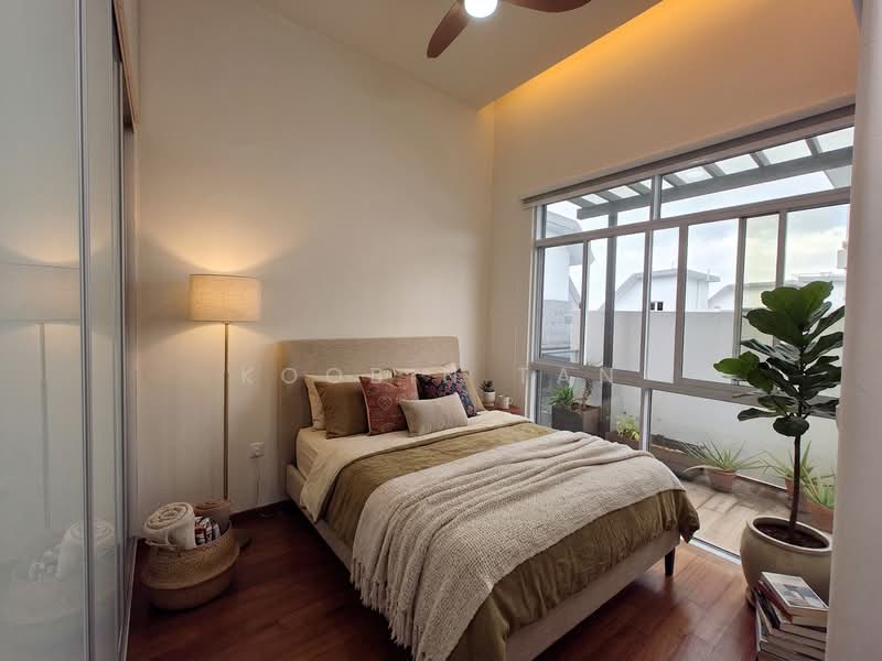 Suites De Laurel, 2 Jalan Anak Bukit, 2 Bedrooms, 1,055 sqft, Condominium For Sale, by Koobin Tan, 500167249 - Bedroom - PropertyGuru.com.sg