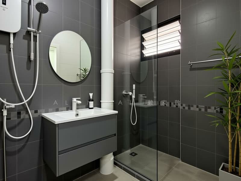 226 Jurong East Street 21, 226 Jurong East Street 21, 3 Bedrooms, 1,292 sqft, HDB Flat For Sale, by Alan Lai 赖家敬, 500167254 - Bathroom - PropertyGuru.com.sg