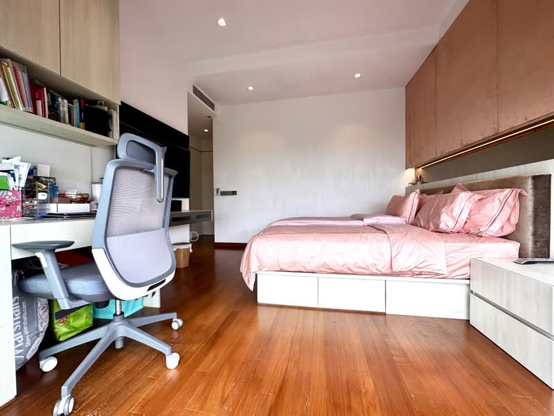 The Oceanfront @ Sentosa Cove, , 3 Bedrooms, 1,765 sqft, Condominium For Sale, by Frederick Neo, 500167265 - Bedroom - PropertyGuru.com.sg