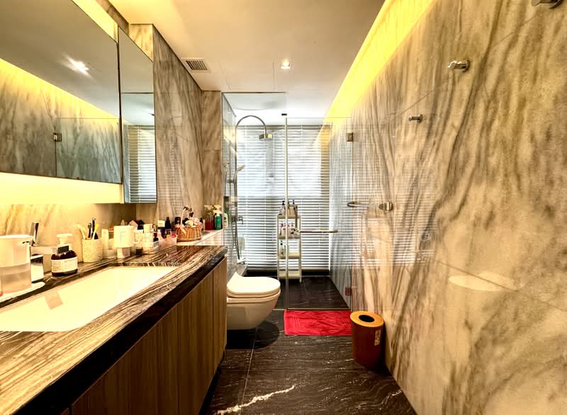 The Oceanfront @ Sentosa Cove, , 3 Bedrooms, 1,765 sqft, Condominium For Sale, by Frederick Neo, 500167265 - Bathroom - PropertyGuru.com.sg