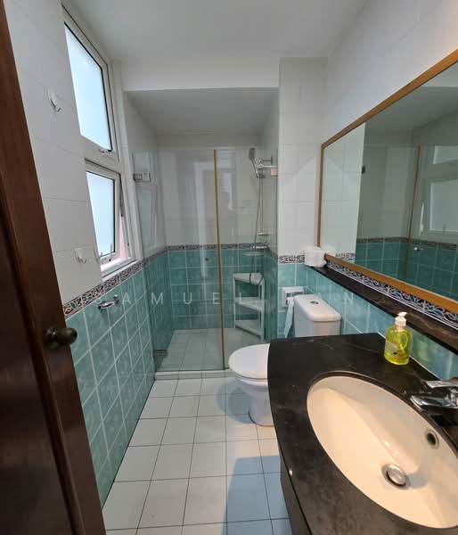 The Floravale, 218 Westwood Avenue, Room Rental, 120 sqft, Executive Condominium For Rent, by Samuel Tan, 500167270 - Common Toilet 1 - PropertyGuru.com.sg