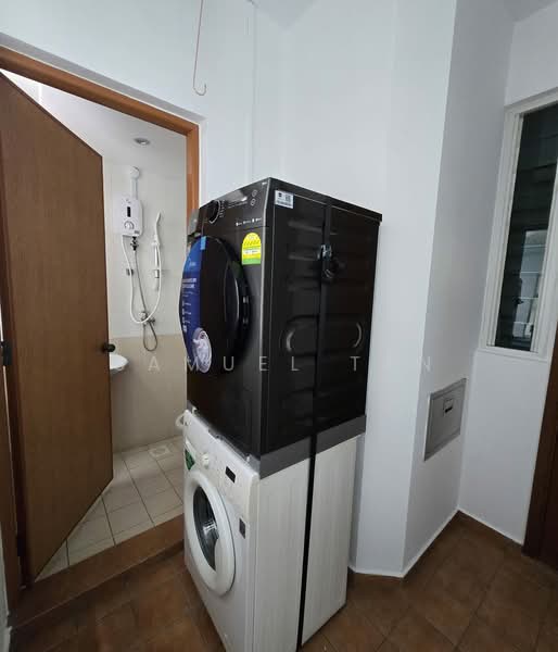 The Floravale, 218 Westwood Avenue, Room Rental, 120 sqft, Executive Condominium For Rent, by Samuel Tan, 500167270 - Washer and Dryer - PropertyGuru.com.sg