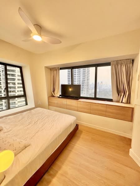 d'Leedon (Former Farrer Court), 13 Leedon Heights, 2 Bedrooms, 1,076 sqft, Condominium For Sale, by Shalynne Pek, 500167271 - Bedroom - PropertyGuru.com.sg