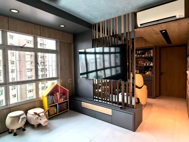 293C Bukit Batok Street 21, 293C Bukit Batok Street 21, 3 Bedrooms, 990 sqft, HDB Flat For Sale, by Vince Chionh, 500167274 - Living Room - PropertyGuru.com.sg