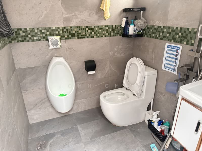 Joo Chiat Apartments, 293 Onan Road, 1 Bedroom, 1,750 sqft, Shophouse For Rent, by John Chen, 500167278 - Bathroom - PropertyGuru.com.sg