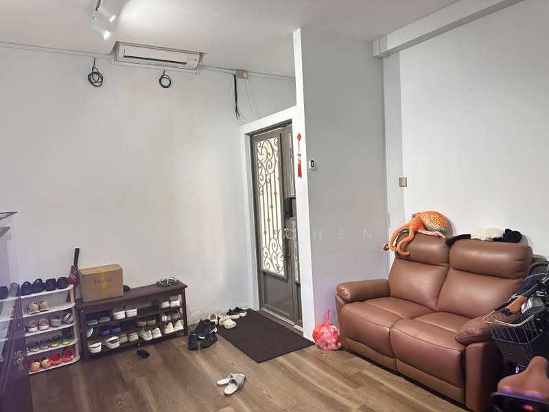 Joo Chiat Apartments, 293 Onan Road, 1 Bedroom, 1,750 sqft, Shophouse For Rent, by John Chen, 500167278 - Living Room - PropertyGuru.com.sg
