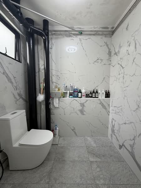 862 Tampines Street 83, 862 Tampines Street 83, 3 Bedrooms, 1,366 sqft, HDB Flat For Sale, by Ahmad Ibrahim, 500167281 - Bathroom - PropertyGuru.com.sg