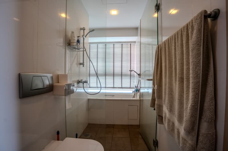 Botannia, 33A West Coast Park, 4 Bedrooms, 1,561 sqft, Condominium For Sale, by Ashley Lim, 500167286 - Bathroom - PropertyGuru.com.sg