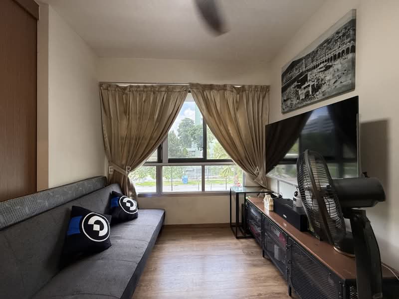 227A Ang Mo Kio Street 23, 227A Ang Mo Kio Street 23, 1 Bedroom, 409 sqft, HDB Flat For Sale, by Erra Samat, 500167287 - Living Room - PropertyGuru.com.sg