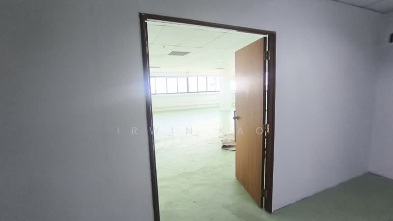 Tong Lee Building, 35 Kallang Pudding Road, 1,250 sqft, Light Industrial (B1) For Rent, by Irwin Kao, 500167297 - Interior - CommercialGuru.com.sg
