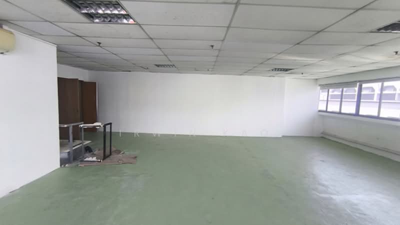 Tong Lee Building, 35 Kallang Pudding Road, 1,250 sqft, Light Industrial (B1) For Rent, by Irwin Kao, 500167301 - Interior - CommercialGuru.com.sg