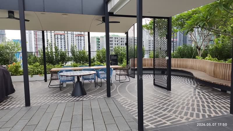 Jervois Mansion, 4 Jervois Close, 3 Bedrooms, 1,249 sqft, Apartment For Rent, by Beverly How, 500167313 - Rooftop Garden - PropertyGuru.com.sg