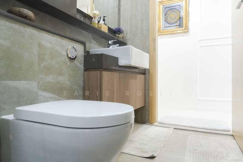 The Jovell, 13 Flora Drive, 3 Bedrooms, 904 sqft, Condominium For Rent, by Faris Rosli, 500167314 - Bathroom - PropertyGuru.com.sg