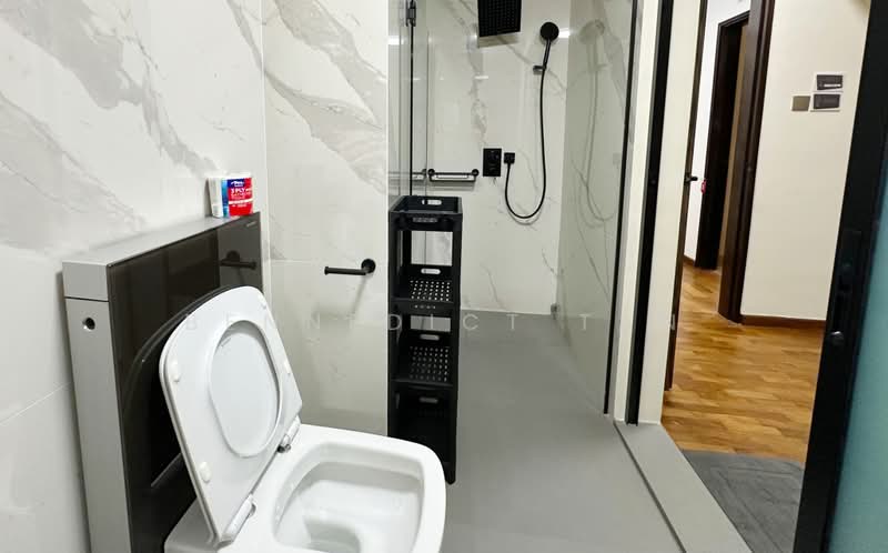 Villa De West, 385 Pasir Panjang Road, Room Rental, 180 sqft, Condominium For Rent, by Bennedict Tan, 500167340 - Bathroom - PropertyGuru.com.sg