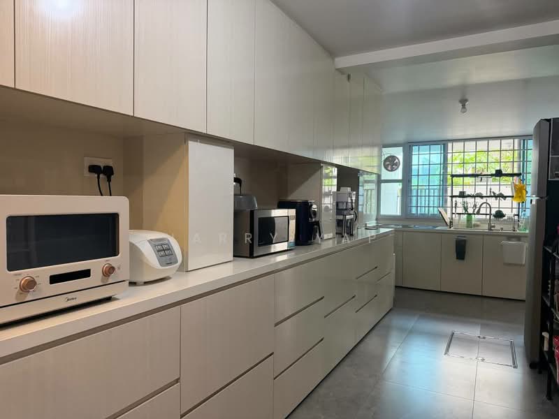 Meragi Close, East View Garden, 7 Bedrooms, 4,500 sqft, Terraced House For Sale, by Harry Yap, 500167342 - Kitchen - PropertyGuru.com.sg