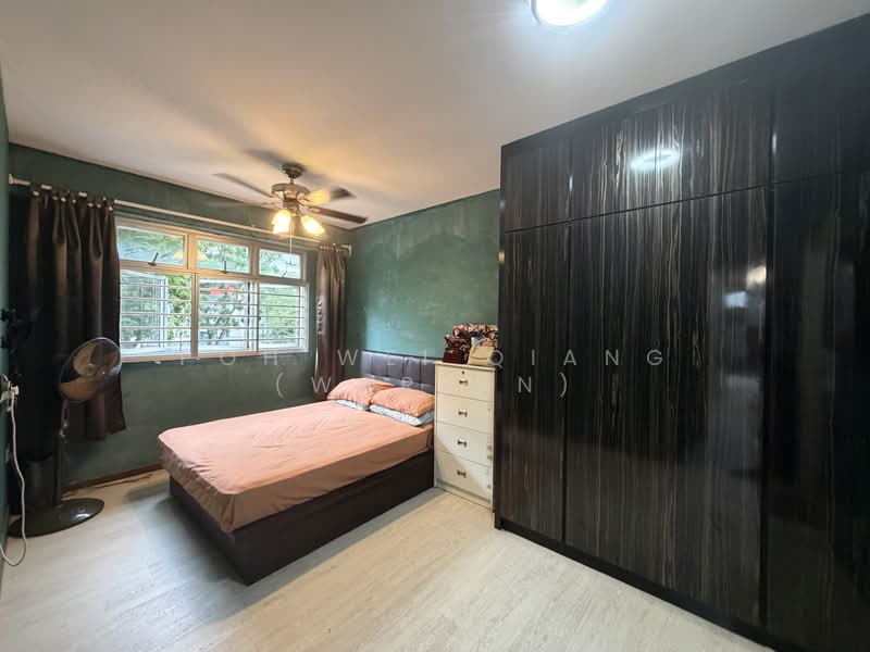 694B Woodlands Drive 62, 694B Woodlands Drive 62, 3 Bedrooms, 1,001 sqft, HDB Flat For Sale, by Poh Wei Qiang (Warren), 500167349 - Bedroom - PropertyGuru.com.sg
