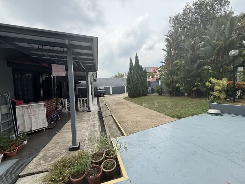 Serangoon Garden Estate, , 4 Bedrooms, 2,400 sqft, Semi-Detached House For Sale, by Brian Chng, 500167353 - Exterior - PropertyGuru.com.sg