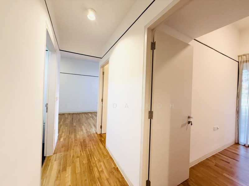 Village @ Pasir Panjang, 463 Pasir Panjang Road, 3 Bedrooms, 1,259 sqft, Condominium For Sale, by Brenda Koh, 500167360 - Corridor - PropertyGuru.com.sg