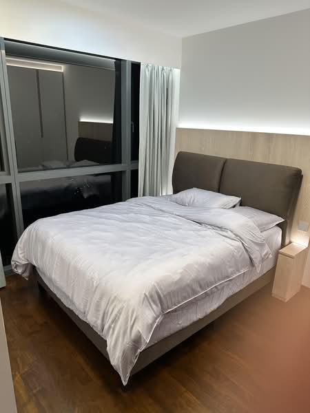 Stirling Residences, 23 Stirling Road, 3 Bedrooms, 980 sqft, Condominium For Sale, by John Teng, 500167369 - Bedroom - PropertyGuru.com.sg