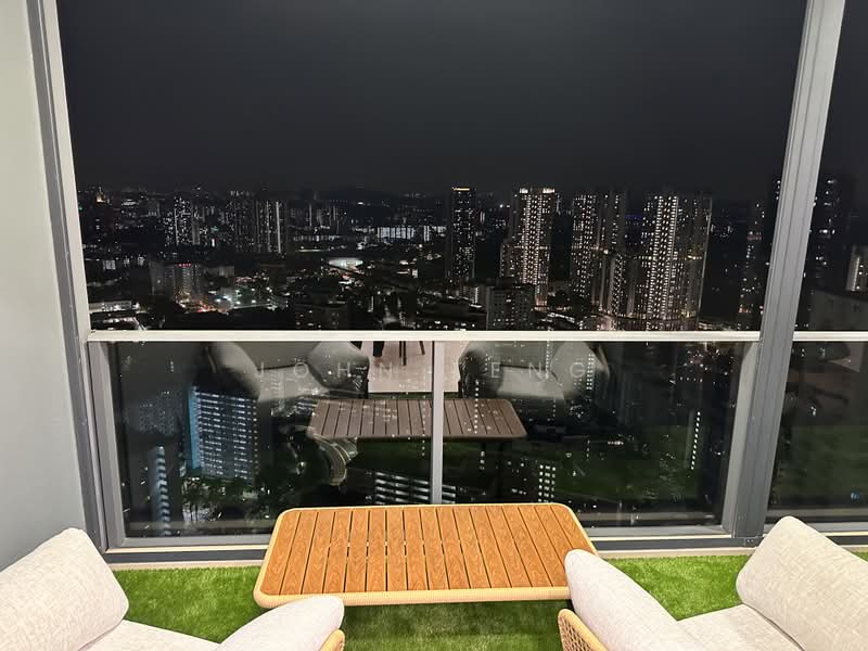 Stirling Residences, 23 Stirling Road, 3 Bedrooms, 980 sqft, Condominium For Sale, by John Teng, 500167369 - Balcony - PropertyGuru.com.sg