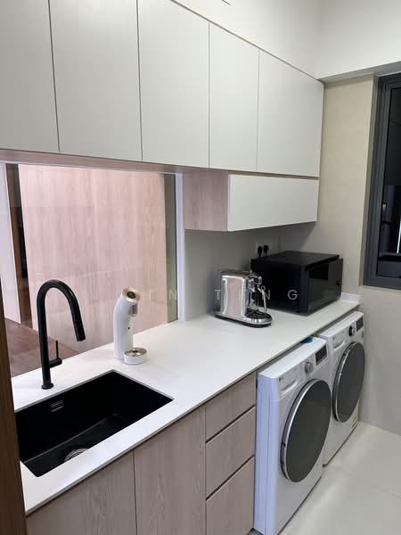 Stirling Residences, 23 Stirling Road, 3 Bedrooms, 980 sqft, Condominium For Sale, by John Teng, 500167369 - Kitchen - PropertyGuru.com.sg