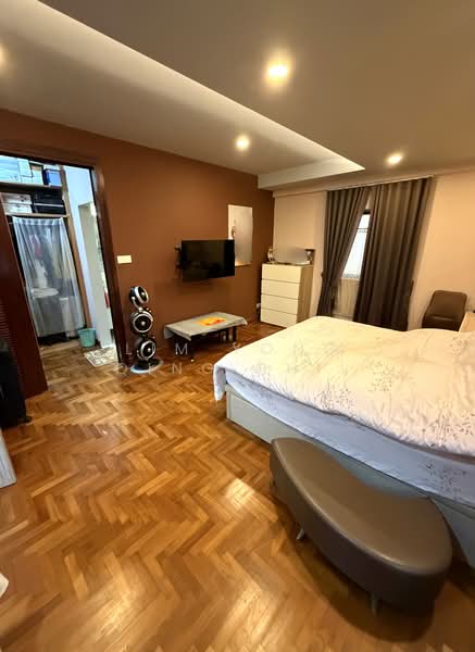 Westwood Park, Westwood Crescent, 4 Bedrooms, 2,895 sqft, Semi-Detached House For Sale, by Lim Yong Qing Phil, 500167373 - Bedroom - PropertyGuru.com.sg