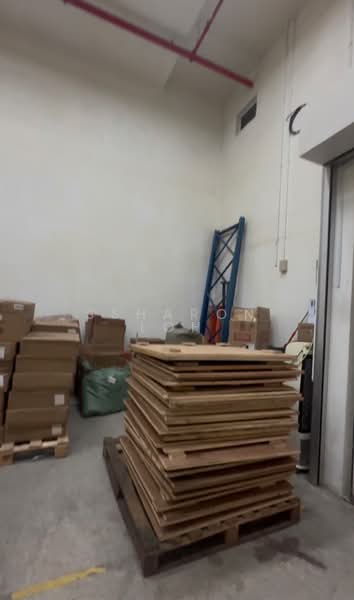 Oxley BizHub, 61 Ubi Road 1, 969 sqft, Light Industrial (B1) For Rent, by Ssharon Loh, 500167374 - CommercialGuru.com.sg