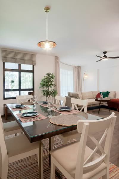 77A Redhill Road, 77A Redhill Road, 3 Bedrooms, 1,238 sqft, HDB Flat For Sale, by Victoria Galistan, 500167381 - Living Room - PropertyGuru.com.sg