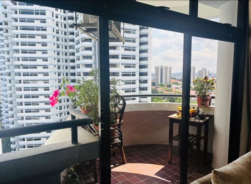 Mandarin Gardens, 7 Siglap Road, 3 Bedrooms, 1,572 sqft, Condominium For Sale, by Patrick Ang, 500167383 - Balcony - PropertyGuru.com.sg
