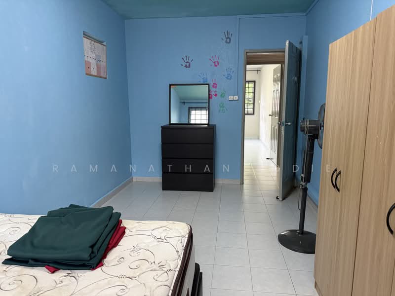 814 Jurong West Street 81, 814 Jurong West Street 81, 3 Bedrooms, 1,302 sqft, HDB Flat For Rent, by Ramanathan Eddie, 500167384 - Bedroom - PropertyGuru.com.sg