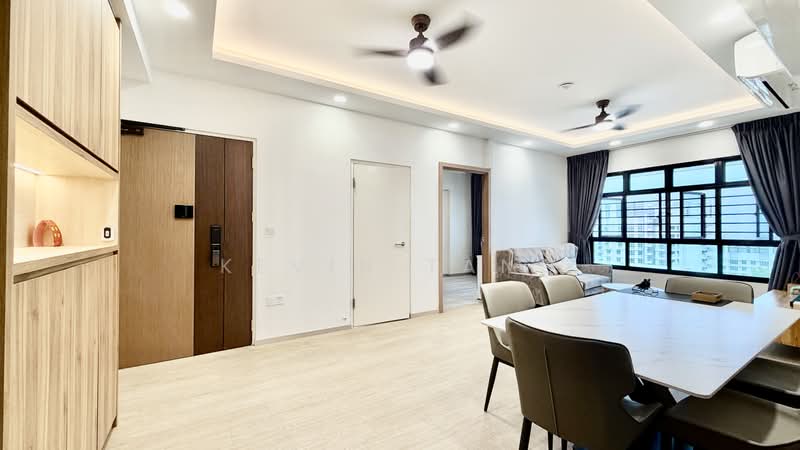 420A Northshore Drive, 420A Northshore Drive, 3 Bedrooms, 1,022 sqft, HDB Flat For Sale, by Kevin Tang, 500167387 - Living Room - PropertyGuru.com.sg