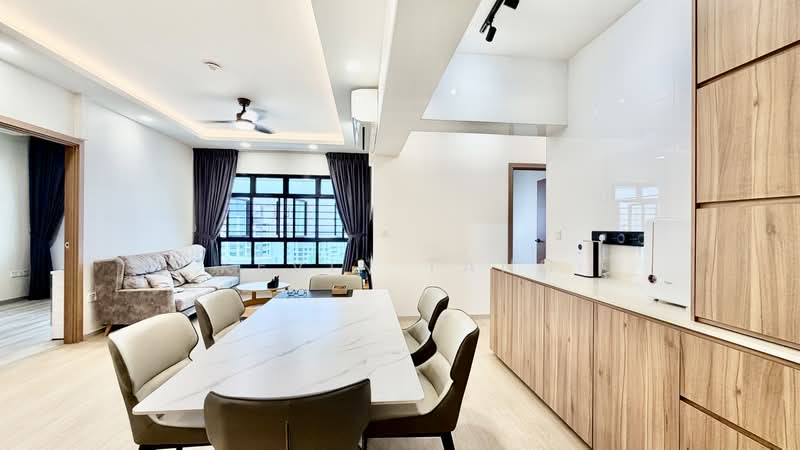 420A Northshore Drive, 420A Northshore Drive, 3 Bedrooms, 1,022 sqft, HDB Flat For Sale, by Kevin Tang, 500167387 - Living Room - PropertyGuru.com.sg