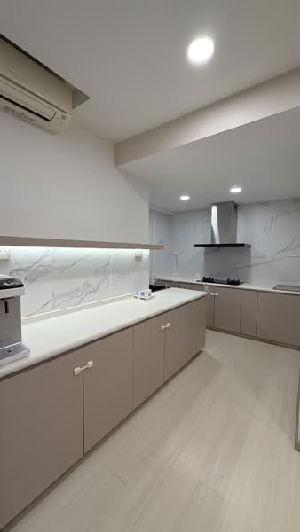 The Tampines Trilliant, 21 Tampines Central 7, 3 Bedrooms, 1,001 sqft, Executive Condominium For Rent, by Alyssa Koh L X, 500167388 - Kitchen - PropertyGuru.com.sg