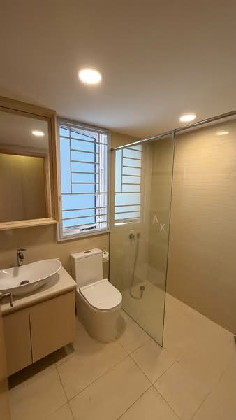 The Tampines Trilliant, 21 Tampines Central 7, 3 Bedrooms, 1,001 sqft, Executive Condominium For Rent, by Alyssa Koh L X, 500167388 - Bathroom - PropertyGuru.com.sg