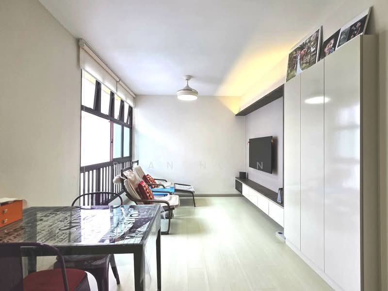 33 Eunos Crescent, 33 Eunos Crescent, 2 Bedrooms, 646 sqft, HDB Flat For Sale, by Ryan Ngan, 500167392 - Living Room - PropertyGuru.com.sg