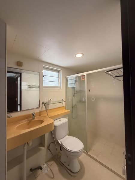 268D Compassvale Link, 268D Compassvale Link, 3 Bedrooms, 969 sqft, HDB Flat For Sale, by Audrie Poh, 500167396 - Bathroom - PropertyGuru.com.sg