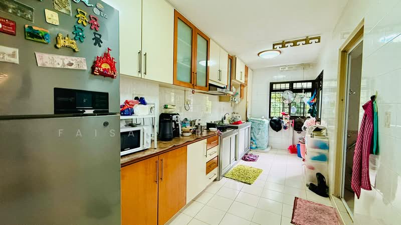 692A Choa Chu Kang Crescent, 692A Choa Chu Kang Crescent, 3 Bedrooms, 969 sqft, HDB Flat For Rent, by Faisal (Ryan MD), 500167405 - Kitchen - PropertyGuru.com.sg