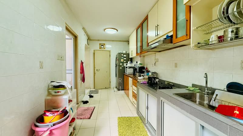 692A Choa Chu Kang Crescent, 692A Choa Chu Kang Crescent, 3 Bedrooms, 969 sqft, HDB Flat For Rent, by Faisal (Ryan MD), 500167405 - Kitchen - PropertyGuru.com.sg