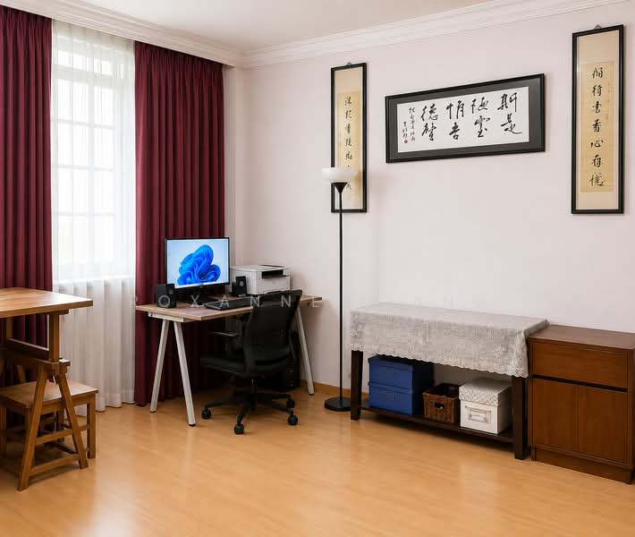 Hua Guan Ave Semi D 1km to Mgs Rebuild Potential, Hua Guan Avenue, Sian Tuan, Stone Ave, Binjal Park, Dunearn Roadm Hua Guan Crescent, 7 Bedrooms, 5,000 sqft, Semi-Detached House For Sale, by Roxanne Liang, 500167408 - Study - PropertyGuru.com.sg