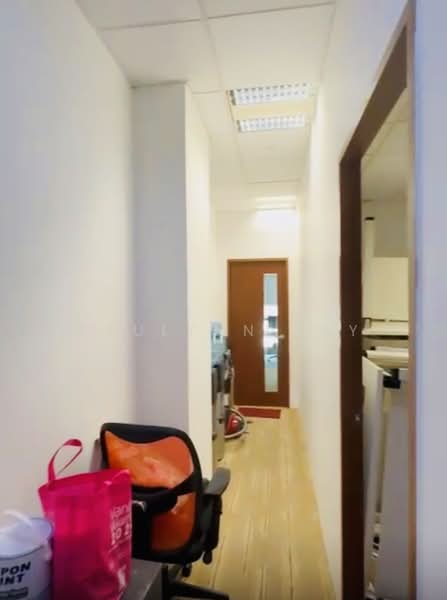 Paya Lebar Square, 60 Paya Lebar Singapore, 537 sqft, Office For Sale, by Paulynn Tay, 500167414 - Corridor - CommercialGuru.com.sg