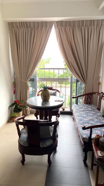 Thomson Grove, 586 Yio Chu Kang Road, 3 Bedrooms, 1,485 sqft, Condominium For Sale, by Jared Yan, 500167421 - Living Room - PropertyGuru.com.sg